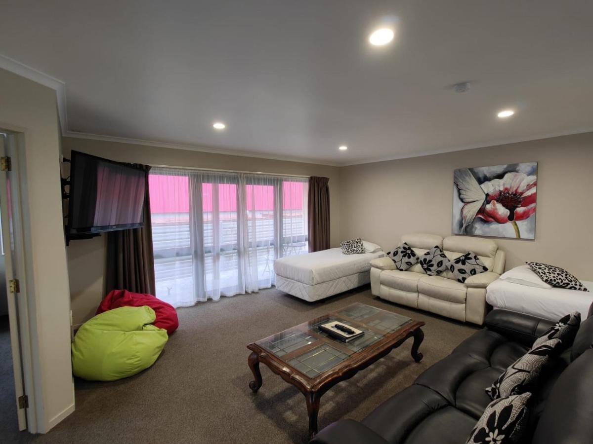 Asure Albert Park Motor Lodge 테 아와무투 외부 사진